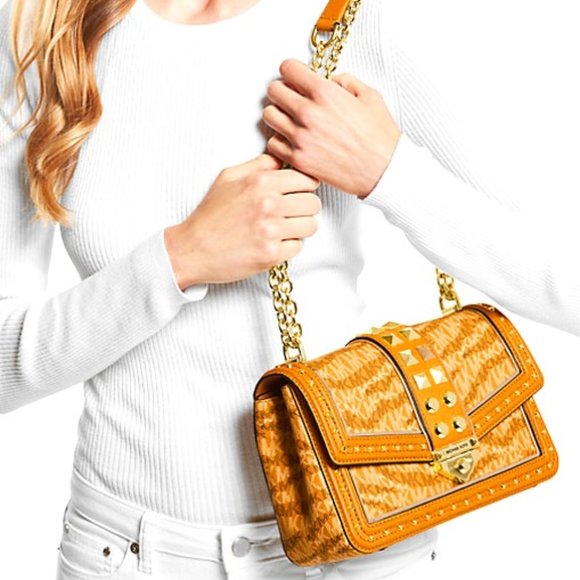 🎉HP🎉Michael Kors Soho Large Animal Print Logo Shoulder Bag in Marigold